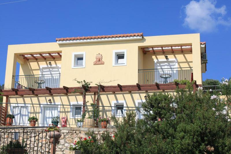 Maria'S Garden Apartments Lassi  Exterior photo