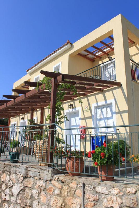 Maria'S Garden Apartments Lassi  Exterior photo